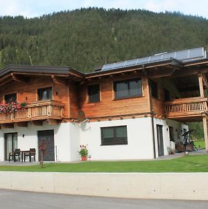 Villa Alpin Holzgau Exterior photo
