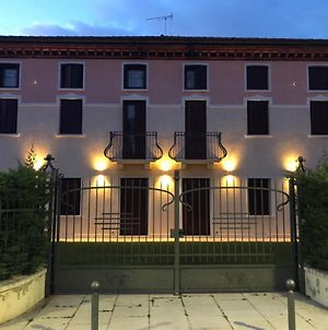 Villa Giotto Luxury Suite & Apartments Μέστρε Exterior photo
