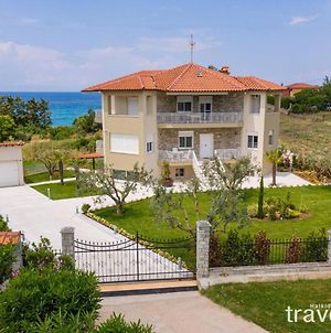 Villa Zeria By Travelpro Services- Nea Potidaia Halkidiki Νέα Ποτίδαια Exterior photo