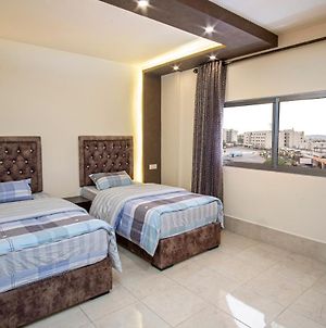 Al Riyati Hotel Apartments Άκαμπα Exterior photo