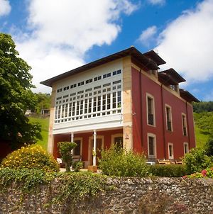 Casona De Indias Ξενοδοχείο Piloña Exterior photo