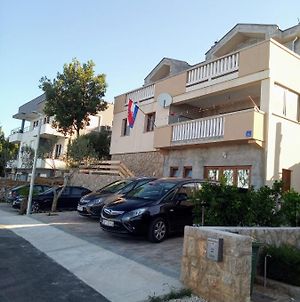 Apartment Andjela Starigrad Paklenica Exterior photo