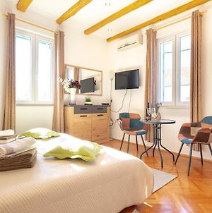 Trogir Beach Rooms & Apartments Exterior photo