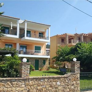 Garden Flat With Sea View Διαμέρισμα Σκαφιδιά Exterior photo