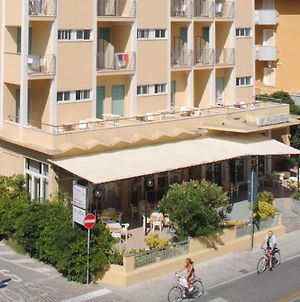 Hotel Piccolo Fiore Μπελάρια-Ιτζέα Μαρίνα Exterior photo