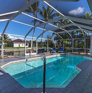 Adventure Awaits With Heated Pool, Kayaks, Pool Table, & Private Beach - Villa Las Palmas Κέιπ Κόραλ Exterior photo