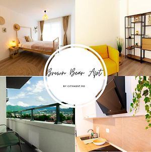 Brown Bear Apt. Boho Style Bedroom W/ City View & Free Parking Μπρασόβ Exterior photo