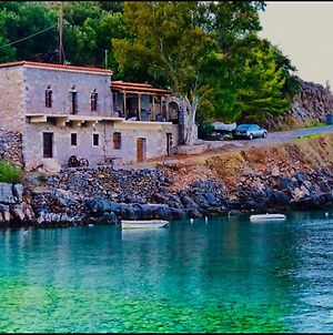 Παραλία  Αμπελο  Διαμέρισμα πάνω στη θάλασσα Ξενοδοχείο Άγιος Κυπριανός Exterior photo
