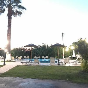 Banos Apartments And Swimming Pool Ρόδα Exterior photo