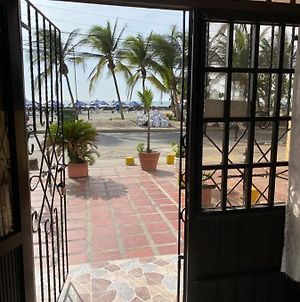Habitacion I Frente A La Playa Cartagena Exterior photo