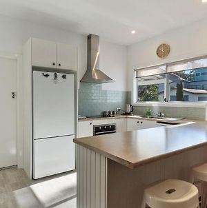 Modern Cottage In The Heart Of Huskisson Exterior photo