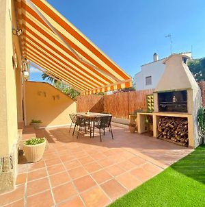 Can Lola Estupenda Casa De 4 Habitaciones Con Jardin A 150 Metros De La Playa Torredembarra Exterior photo