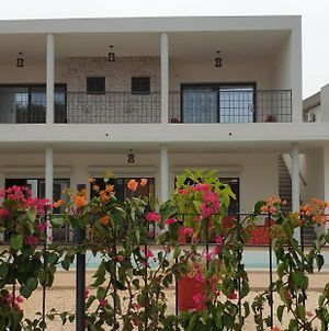 Amour Senegal Bed and Breakfast Ngaparou Exterior photo