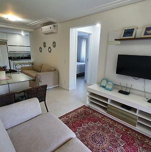 Em Brusque-Sc - Ravenna Confort Διαμέρισμα Exterior photo