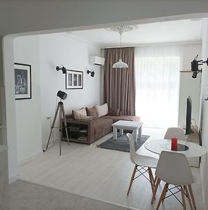 Jazz & Wine - Brand New Luxury Apartment By The Sea Βάρνα Exterior photo