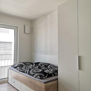 Modern Flat, Wifi, Central, Calm, Clean Διαμέρισμα Ίνγκολστατ Exterior photo