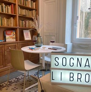 Sognalibro Bed And Books Bed and Breakfast Ραγκούσα Exterior photo