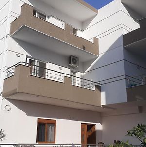 Durmishi Rooms & Apartments & Beach Σαράντα Exterior photo