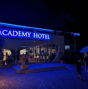 Academy Hotel Venus Exterior photo