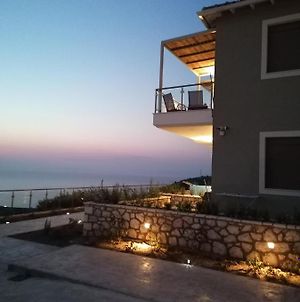 Melikiron Luxury Apartments Άγιος Νικήτας Exterior photo