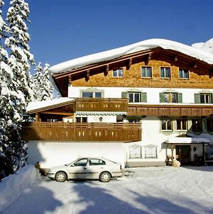 Hotel Pension Alpenrose Lech am Arlberg Exterior photo