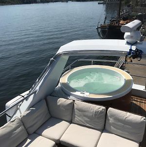 Nice Vip Cabin In A Luxurious Yacht Ξενοδοχείο Στοκχόλμη Exterior photo