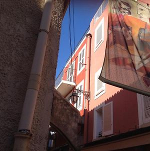 Un Balcon Dans Les Rues Pietonnes Διαμέρισμα Sanary-sur-Mer Exterior photo