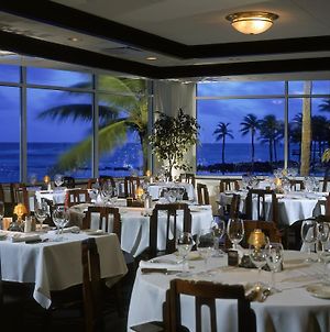 Condado Lagoon Villas At Caribe Hilton Σαν Χουάν Restaurant photo