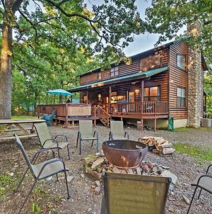 Picturesque Broken Bow Cabin With Hot Tub And Deck! Βίλα Exterior photo