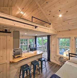 Idyllic Edgecomb Forest Studio With Deck And Balcony! Διαμέρισμα Exterior photo