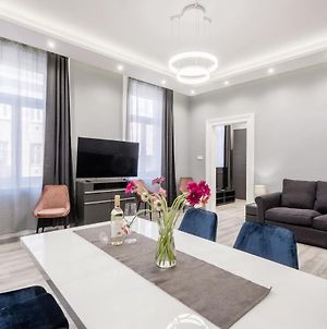 Prime Star Deak Ter Modern Luxury Apartments Βουδαπέστη Exterior photo