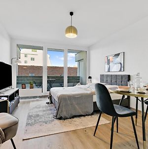 Bright: Stylish Studio - In The Heart Of Augsburg'S Old Town Διαμέρισμα Exterior photo
