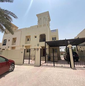 Spacious Villa Al Hamra Village Including Suv 7Seats And Mercedes Slk Convertible Cabriolet Ρας Αλ Χαιμά Exterior photo