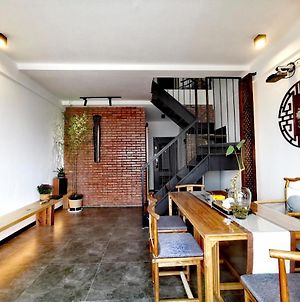 Lingzi'S Home Apartment Κούνμινγκ Exterior photo