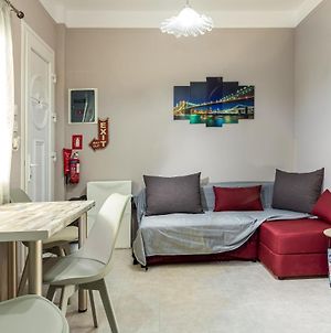 2 Bedroom Modern Apartment In Perea Περαία Exterior photo