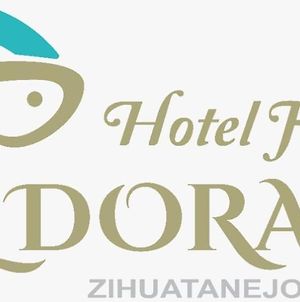 Hotel Familiar El Dorado Ζιουατανέχο Exterior photo