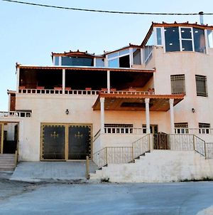 Basant Villa Ουάντι Μούσα Exterior photo