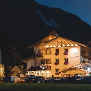 Familienhotel Loipenstubn Brixen im Thale Exterior photo