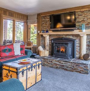 Brand New Listing! 5 Minute Walk To Canyon Lodge! Newly Updated Two-Bed, Two-Bath, Mountainback #14 Μαμούθ Λέικς Exterior photo