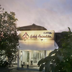 Hotel Galuh Anindita Γιογκιακάρτα Exterior photo