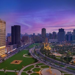 Doubletree By Hilton Sharjah Waterfront Hotel & Residences Exterior photo
