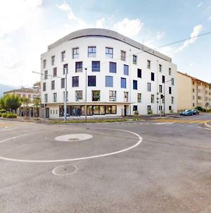 Furnished Apartement #209 - Swiss Resort Aigle Exterior photo