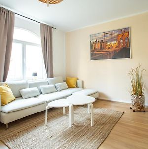 Full House Premium Apartments - Halle Sudstadt -Ntflx Inkl. Exterior photo