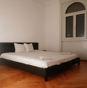 Private Room In Shared Flat Λουγκάνο Exterior photo