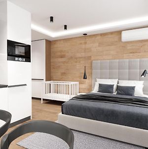 Luxurious One Bedroom Studio In Top Center Μπλαγκόεβγκραντ Exterior photo