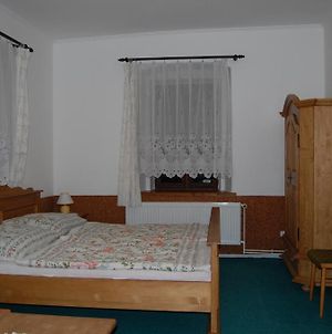 Penzion Selsky Dvur Raspenava Room photo