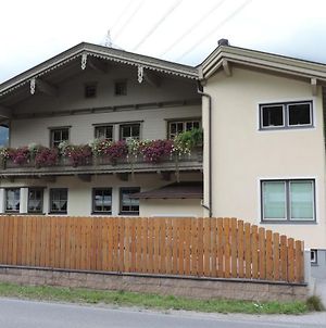 Haus Gruber Theresia Διαμέρισμα Zell am Ziller Exterior photo