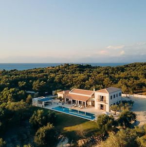 Eclectic And Secluded Estate, Villa Aegis Ρόδα Exterior photo