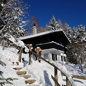Charming Chalet With Panoramic View In Gruyere Βίλα Γκρυγιέρ Exterior photo