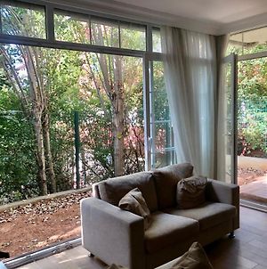 Lovely Escape House In A Frame With Garden Διαμέρισμα Κωνσταντινούπολη Exterior photo